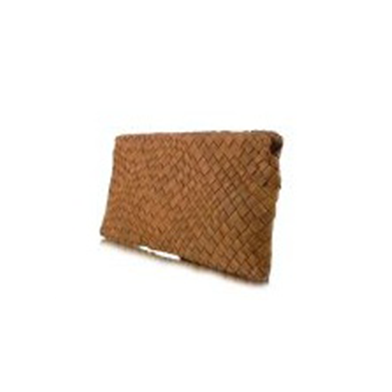 Pochette in woven leather